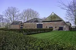 Boerderij Merumerwierde uit 1861 op de wierde van Merum