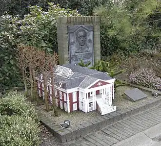 Maquette van het geboortehuis van George Maduro