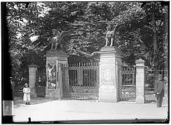 De toegang in de jaren negentig van de 19e eeuw