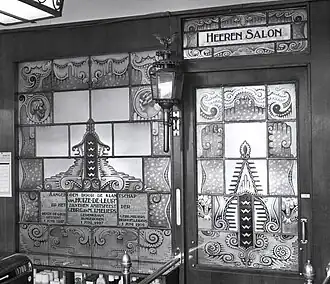 Gedenkraam (1927) in Herenkapsalon De Leur, Utrecht