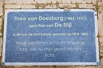 Van Doesburg-gedenksteen voor Telingstraat 13