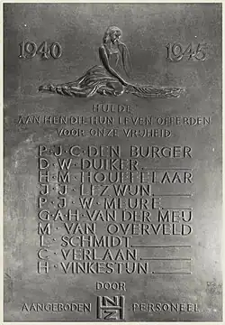 gedenksteen in het kantoor van de NZH, Haarlem