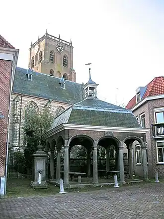 1772: Nieuwbouw Vishal en waterpomp te Geertruidenberg