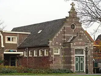 Bedrijfspand, parochiezaal in neorenaissancestijl Muziekvereniging Excelcior
