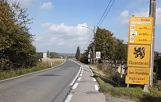 N48 op de grens tussen Vloesberg en Brakel (voor de heraanleg vanaf 2022)