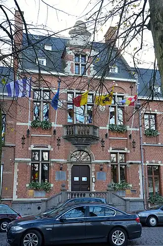 Gemeentehuis van Berlaar en onderwijzerswoning