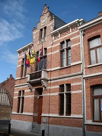 Voormalige gemeentehuis, nu bibliotheek