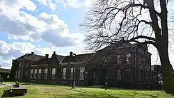 Voormalig gemeentehuis en gemeenteschool