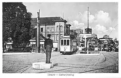 Motorwagen 41 op lijn 5 van de Gemeentetram Utrecht (GTU) op de Catharijnebrug te Utrecht; circa 1920-1930. Collectie van het Utrechts Archief.