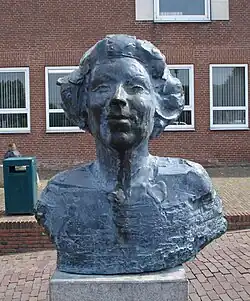 Borstbeeld koningin Beatrix, Genemuiden