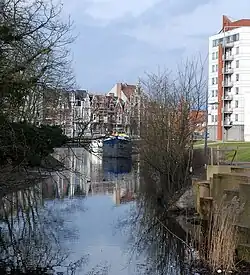 De Franse Vaart met rechts Gentbrugge (Irène Van der Brachtstraat)