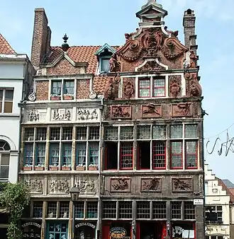 Kraanlei 79-81, gebouwen "De werken van barmhartigheid" (nr. 79) en "De fluitspeler"/"Het vliegend hert"/"De Hel") (nr. 81)