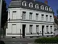 Twee neoclassicistische woonhuizen