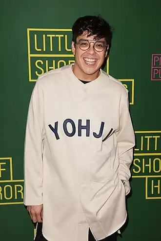 George Salazar op de opening van Little Shop of Horrors in het Pasadena Playhouse