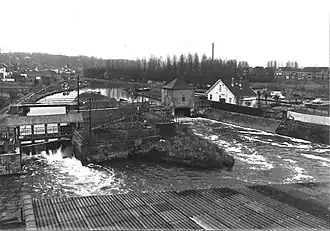 Het stuwsluiscomplex in 1978