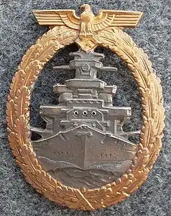 Vlootoorlogsinsigne ontworpen door Wilhelm Ernst Peekhaus