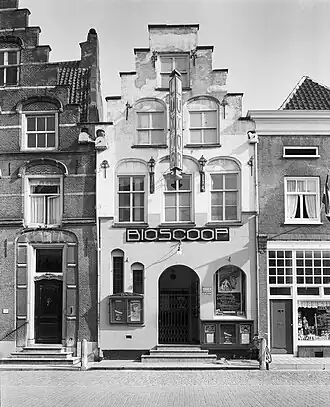 Vooraanzicht van de bioscoop in 1962