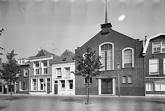 Voorzijde kerk in 1965
