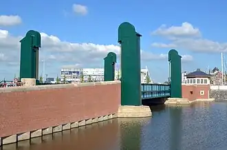 De Gevlebrug met rechts het brugwachtershuisje; juli 2020