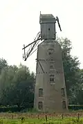 Windmolen Ronsemolen met omgeving