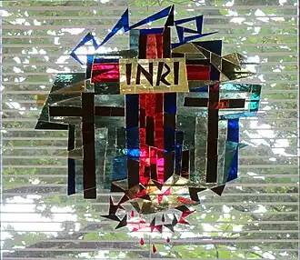 Een van de negen glasmozaïeken in de Shalomkerk Den-Haag