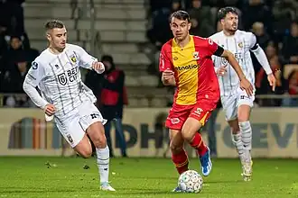 Tielemans (links, 2023)