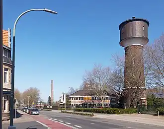 Monumentale watertoren in de Klever Straße
