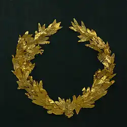 Gouden lauwerkransen uit de klassieke oudheid waren de inspiratie voor de eerste tiara's.