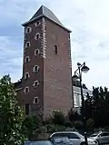 Gevels en daken van de toren van het oude kasteel van Gosselies