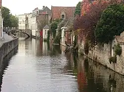 De Gouden-Handrei met op de achtergrond de Torenbrug