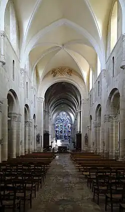 Interieur van de Saint-Hildevertkerk