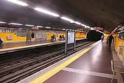 Sporen en perrons van lijn 4