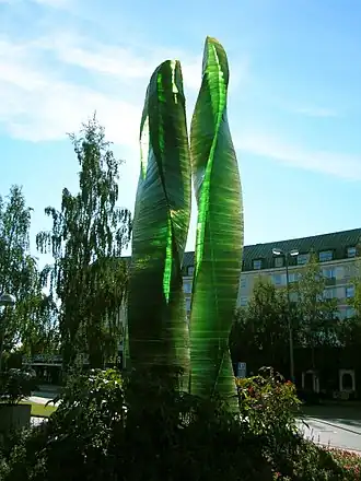 Sculptuur gezien vanaf de oostzijde