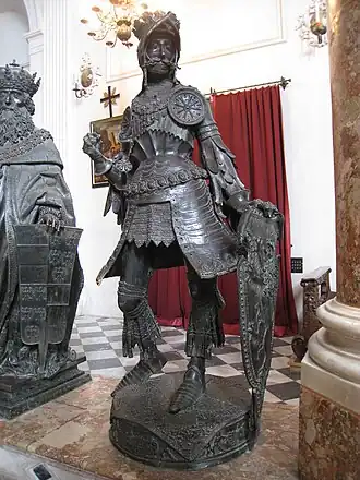 Bronzen standbeeld van Albrecht IV van Habsburg in de hofkerk van Innsbruck.