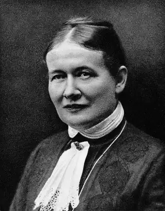 Emma Graf, ca. 1910.