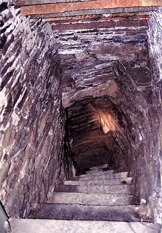 De deels originele trap van Grain