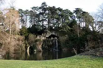 Waterval in het Bois de Boulogne.