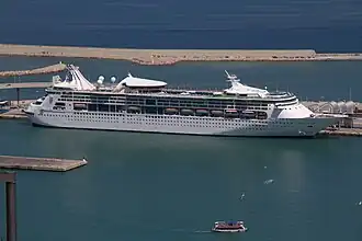 De Grandeur of the Seas