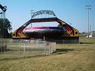 Een Gravitron op de Kentucky fair in Madisonville, Verenigde Staten.