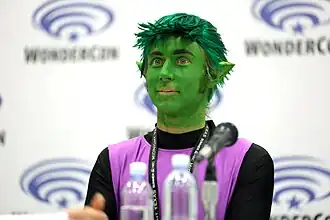 Greg Cipes als Beast Boy tijdens WonderCon 2017.