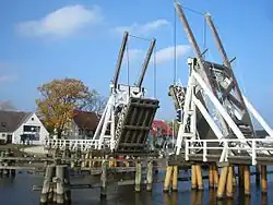 Ophaalbrug in stadsdeel Wieck