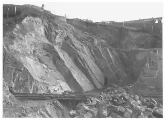 De kwarsietgroeve te Cottessen rond 1950