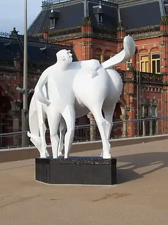 Peerd van Ome Loeks (1959) bij NS-station Groningen