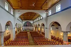 Interieur vanaf de galerij