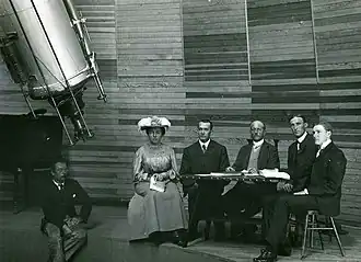 Vesto Slipher (vierde van rechts) in 1905