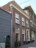 Huis met eenvoudige lijstgevel