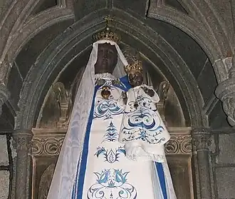 De Zwarte Madonna in de basiliek van Guingamp