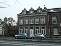 Met elementen van het eclecticisme gebouwd woonhuis