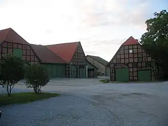 Landgoed Oberbehme (2: boerenschuren 18e-20e eeuw)