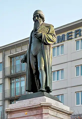 Het beeld van Gutenberg in Mainz